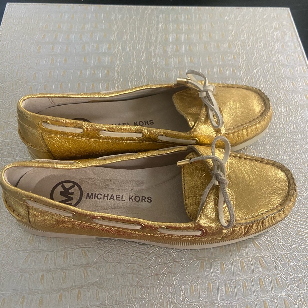 Michael Kors Blair Moc Gold Leather Slip On Boat Shoe 6.5M NWOT